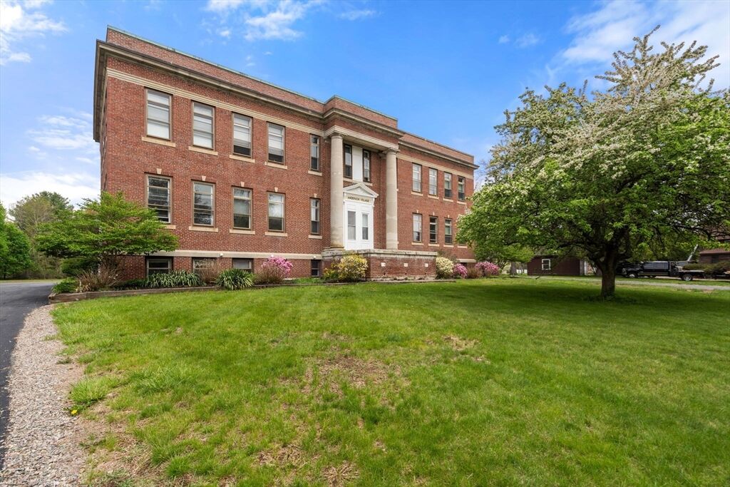 Property Photo:  280 Village Street D 2  MA 02053 