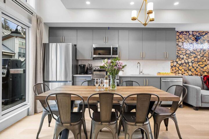 Property Photo: 750 Harvie Heights Road 206 AB T1W 2W2