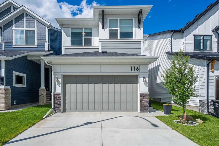 116 Rowmont Heath NW — photo 1