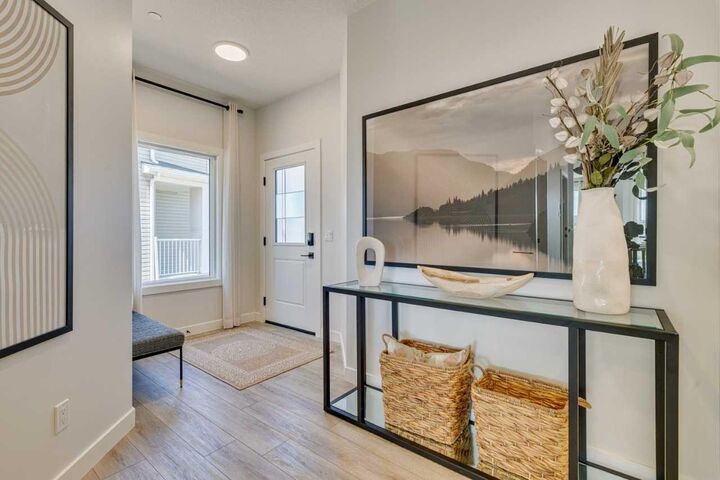 Property Photo:  72 Southborough Square NE  AB T4C 3J7 