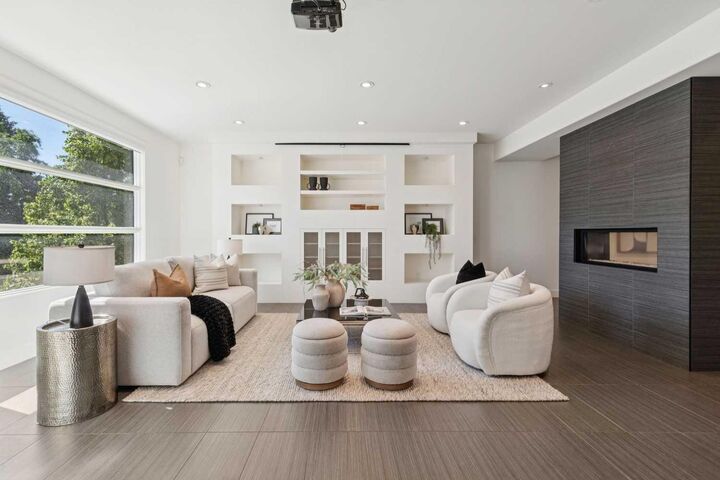 Property Photo: 1711 27 Street SW AB T3C 1L6