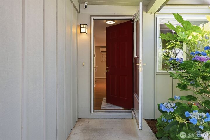 Property Photo:  13113 NW 8th Avenue A  WA 98685 