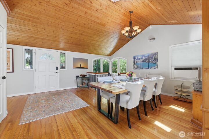 Property Photo:  18002  25th Avenue NE  WA 98155 