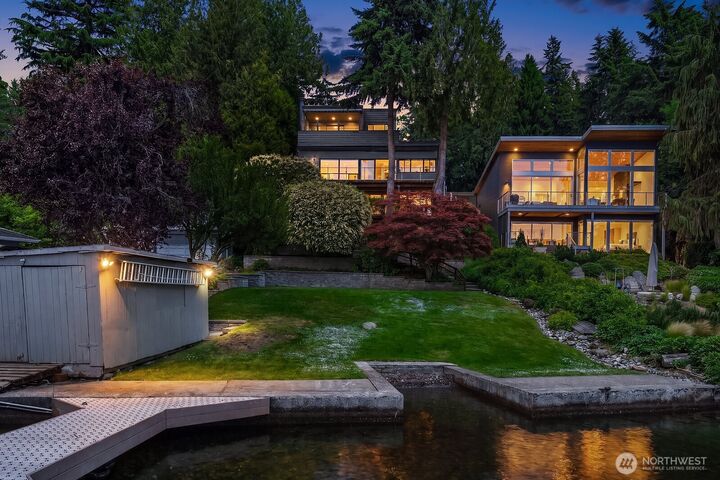 Property Photo: 4835 Forest Avenue SE WA 98040