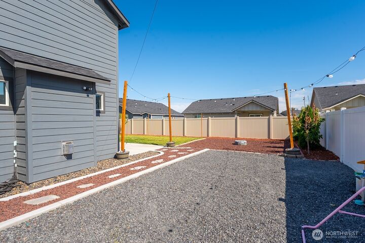 Property Photo:  4211 W Heaverlo Drive  WA 98837 