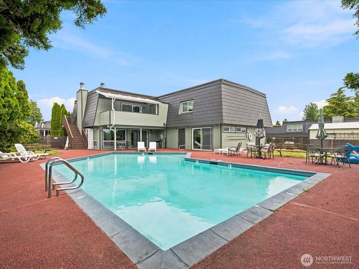 Property Photo: 12600 4th Avenue W 9C WA 98204