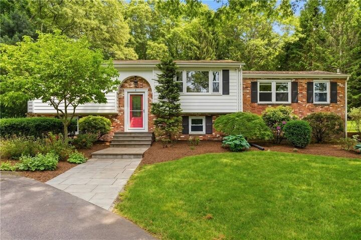 Property Photo:  8 Ledgemont Drive  RI 02865 