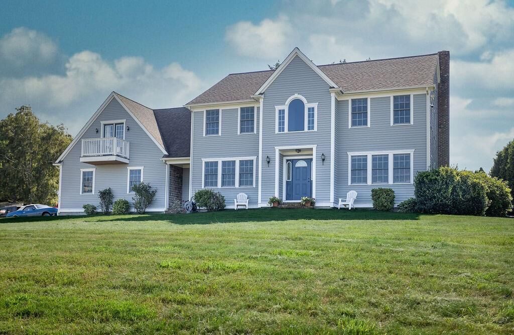 Property Photo:  326 Windstone Drive  RI 02871 
