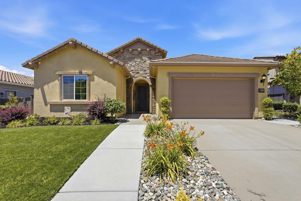 Property Photo: 2535 Wycliffe Way CA 95762
