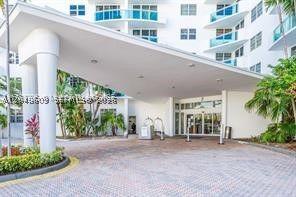 Property Photo:  3001 S Ocean Dr 721  FL 33019 