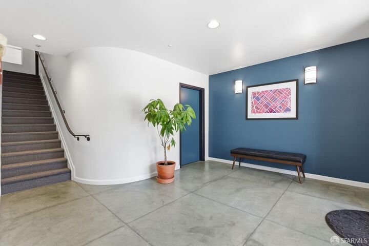 Property Photo:  165 Russ Street  CA 94103 