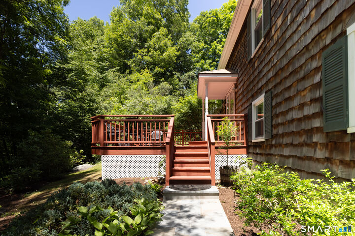 Property Photo:  9 Firelight Drive  CT 06810 