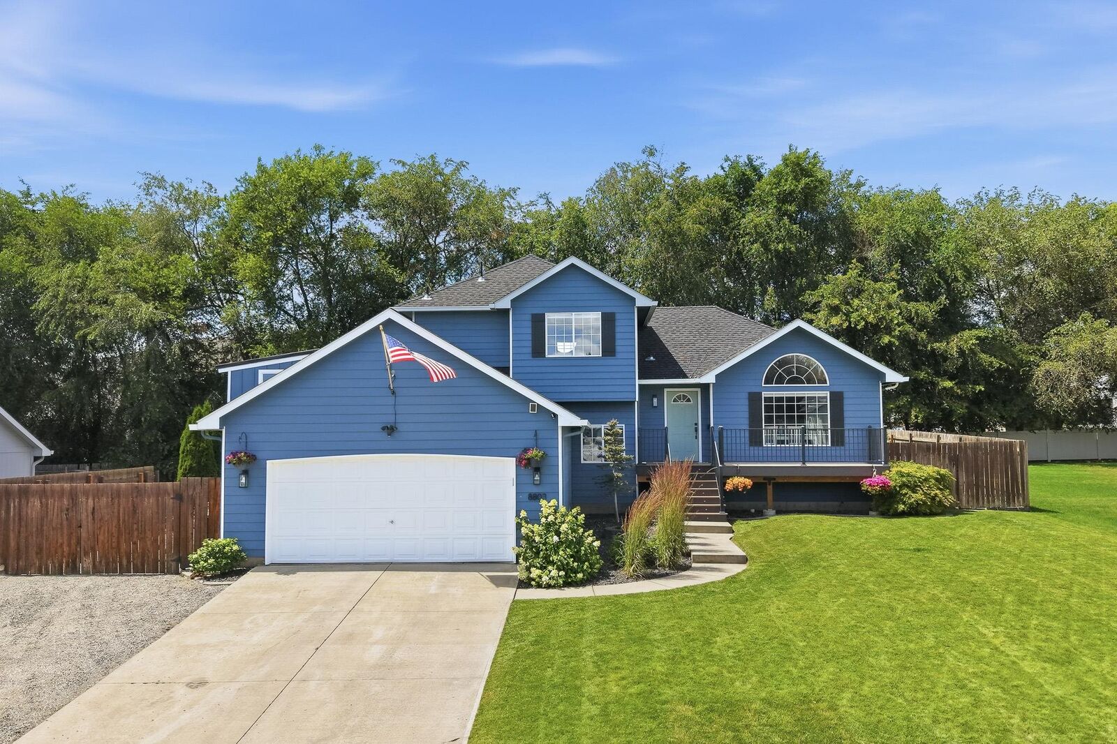 Property Photo:  8803 N Maple St  WA 99208 