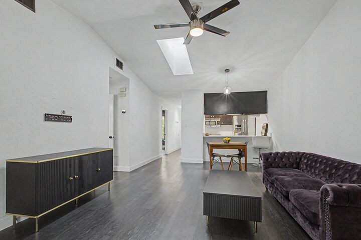 Property Photo: 116 Satsuma Street FL 32301