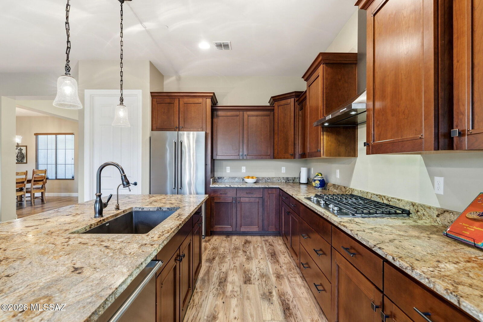 Property Photo: 10823 E Fairacres Place AZ 85749