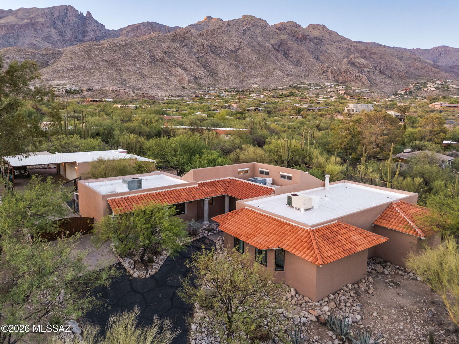 Property Photo:  4311 E Placita Panuco  AZ 85718 