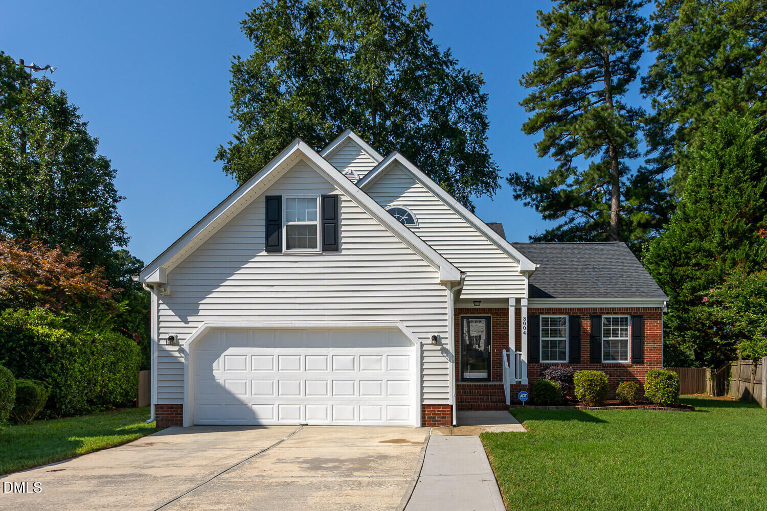 Property Photo:  3004 Emcutta Court  NC 27604 