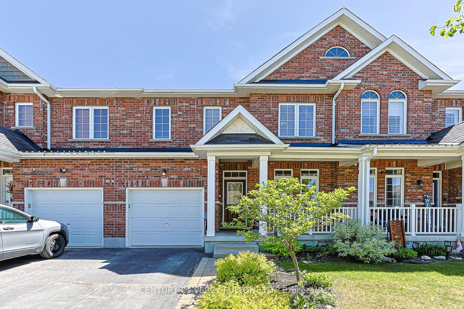 Property Photo: 42 Arthur Case Crescent ON L0G 1M0