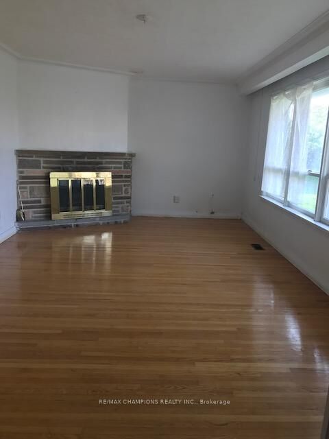 Property Photo: 12112 Hurontario Street ON L7A 1E6