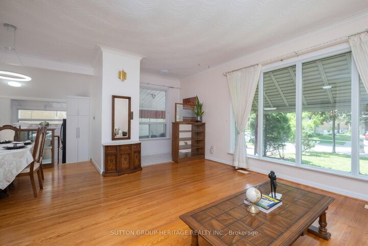 Property Photo: 23 Gaiety Drive ON M1H 1B9