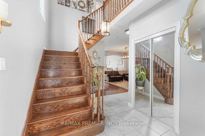 Property Photo:  1248 Mary-Lou Street  ON L9S 0C1 