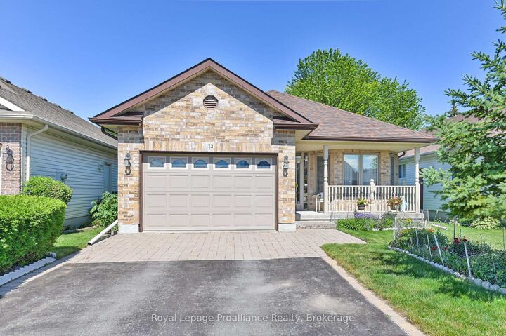 Property Photo:  73 Finch Drive  ON K8P 5L4 