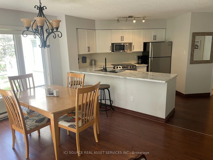 Property Photo: 18 Ramblings Way 97 ON L9Y 5C6