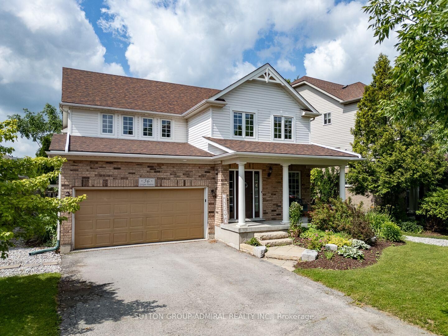 Property Photo: 36 Georgian Meadows Drive ON L9Y 5H2