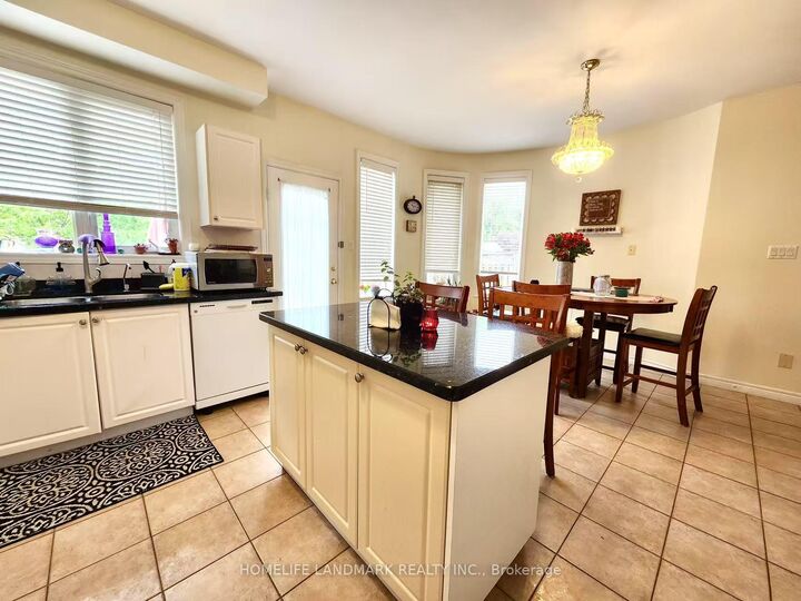 Property Photo: 25 Lord Nelson Court ON L4S 1Y2