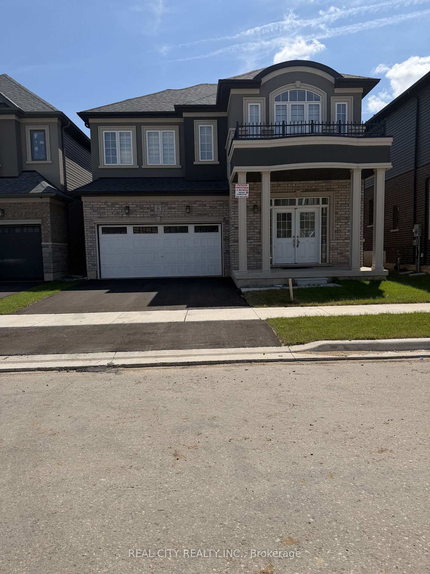 Property Photo: 6 Sherrill Avenue ON N3V 0C3