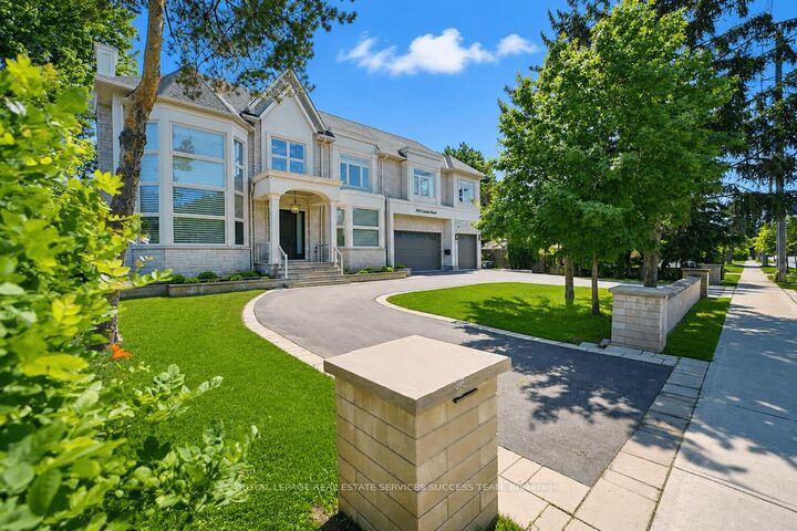 Property Photo:  2603 Liruma Road  ON L5K 1Y8 