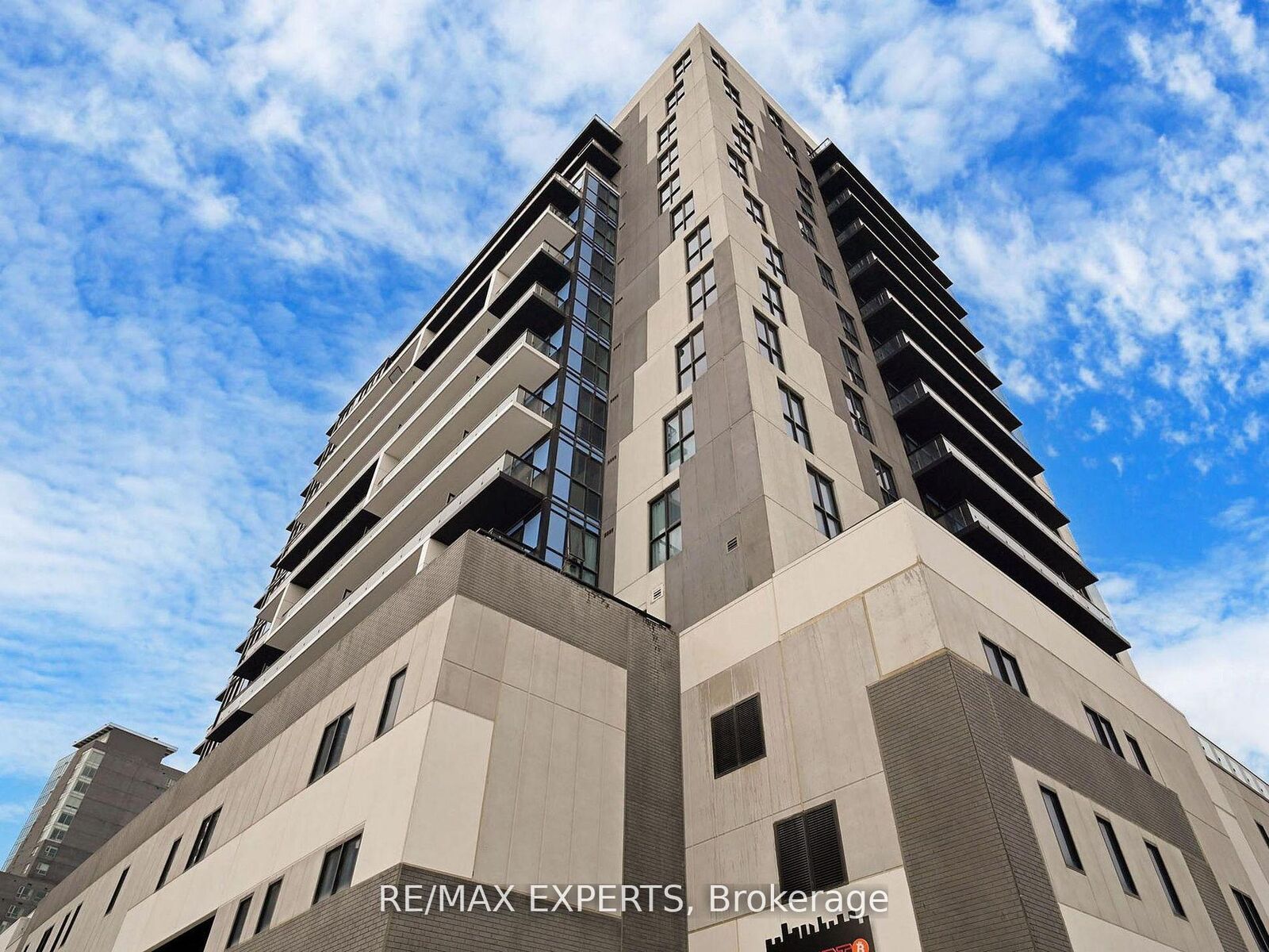 Property Photo:  128 King Street N 1202  ON N2J 0E9 