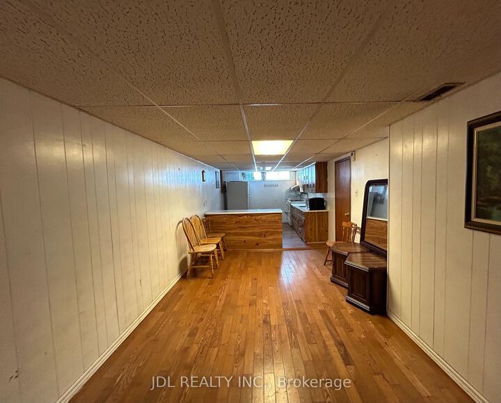 Property Photo:  8 Highwood Ave Avenue Basement  ON M1R 2E4 