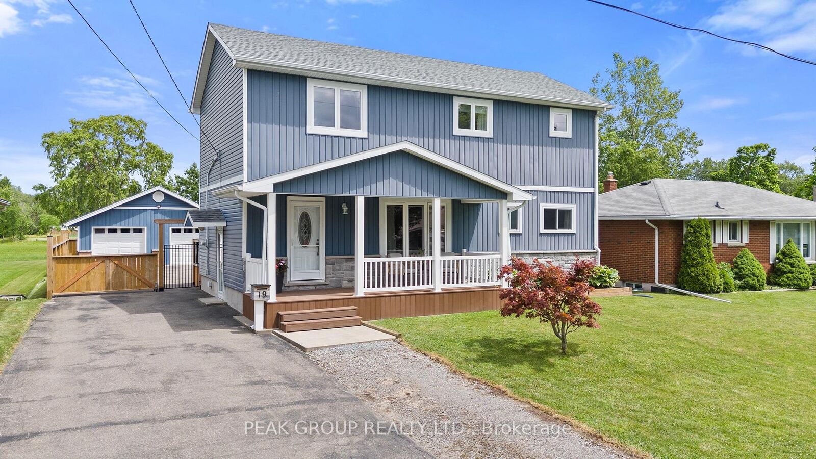 Property Photo: 19 Bosnich Avenue ON L3C 2W6