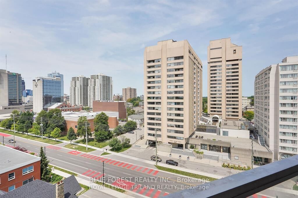 Property Photo:  363 Colborne Street 1006  ON N6B 3N3 