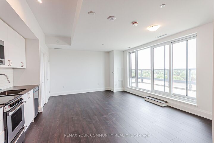 Photo de la propriété: 700 Sheppard Avenue W 905 ON M3H 0G5