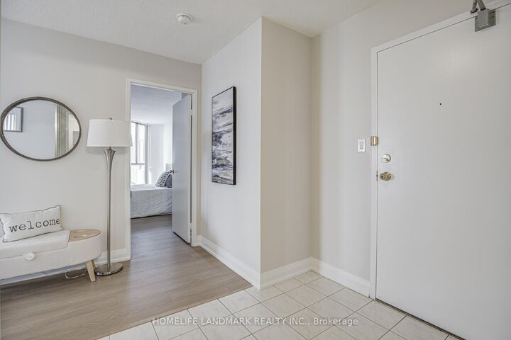 Property Photo:  25 Bamburgh Circle 2142  ON M1W 3W2 
