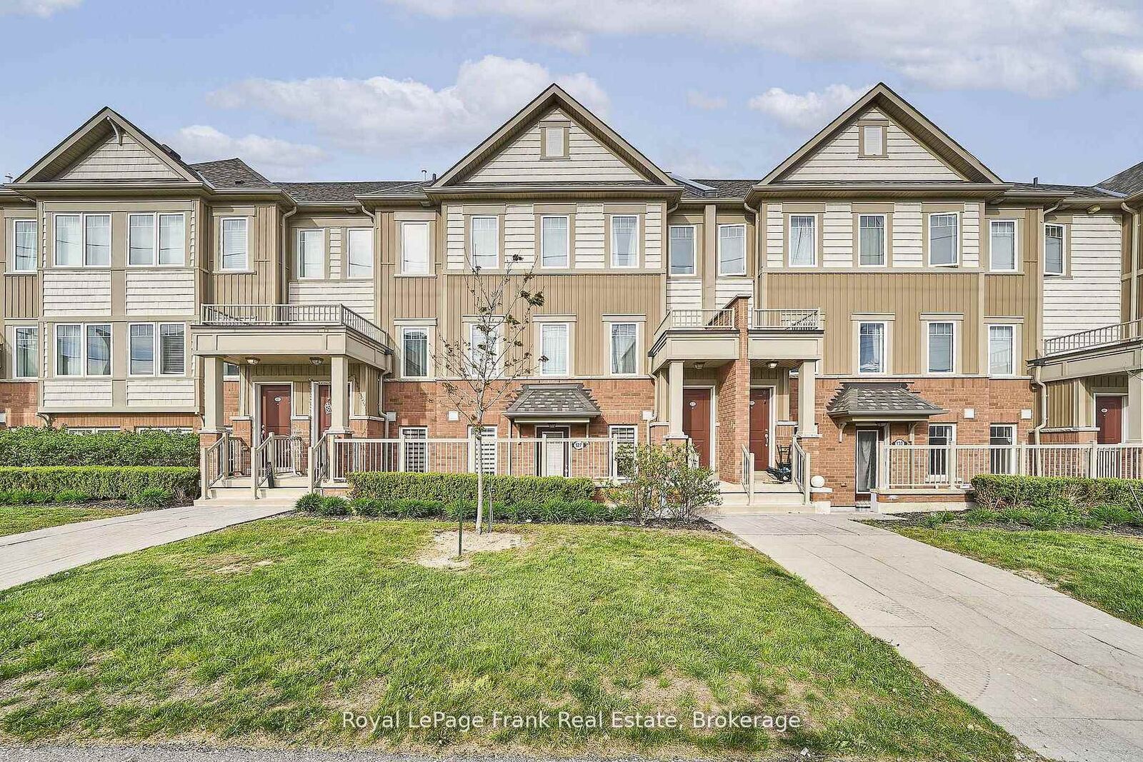 Property Photo: 2500 Hill Rise Court 127 ON L1L 0M6