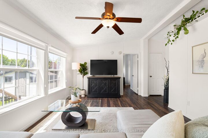 Property Photo:  2 Pavilion Road  ON N0B 2C0 