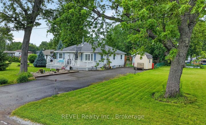 Property Photo:  3262 Young Avenue  ON L0S 1N0 