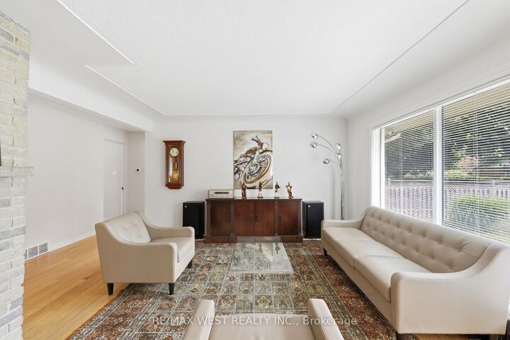 Property Photo: 274 Tamblyn Drive ON N6G 1B8