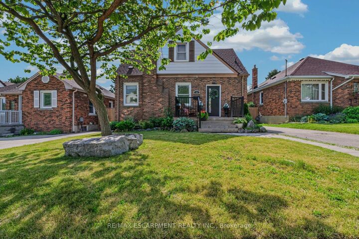 43 Woodbridge Road — photo 1