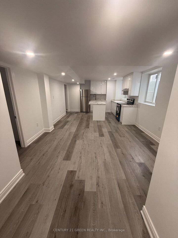 Property Photo: 633 Fullum Landing Bsmt ON L9E 1V1