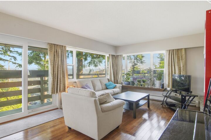 Property Photo: 2270 Dawes Hill Road BC V3K 1N3