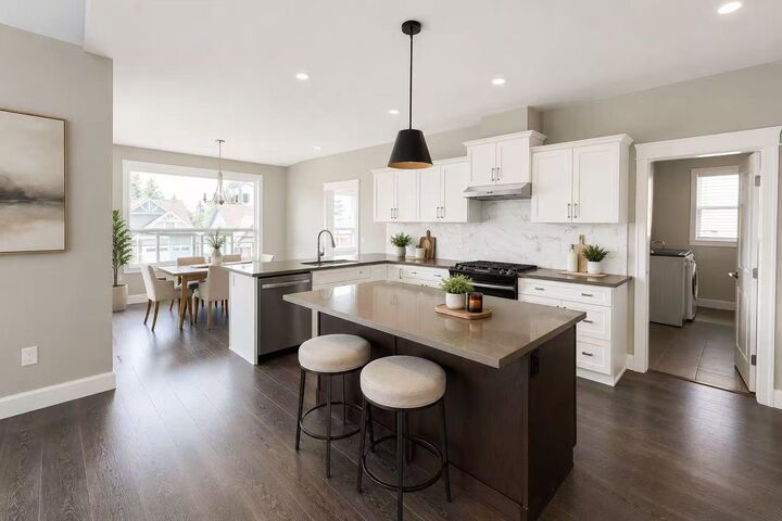 Property Photo: 1330 Stromdahl Place BC V0M 1A1