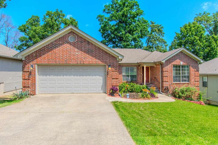 Property Photo: 3044 Woodruff Creek Drive AR 72120