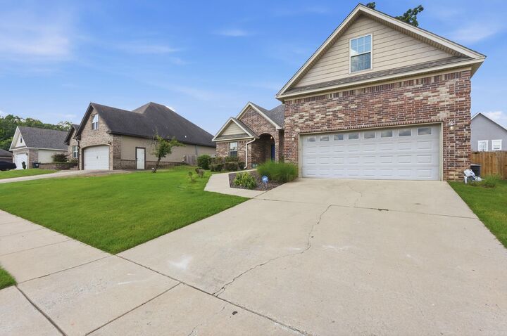 Property Photo:  5400 Glenn Cove  AR 72022 
