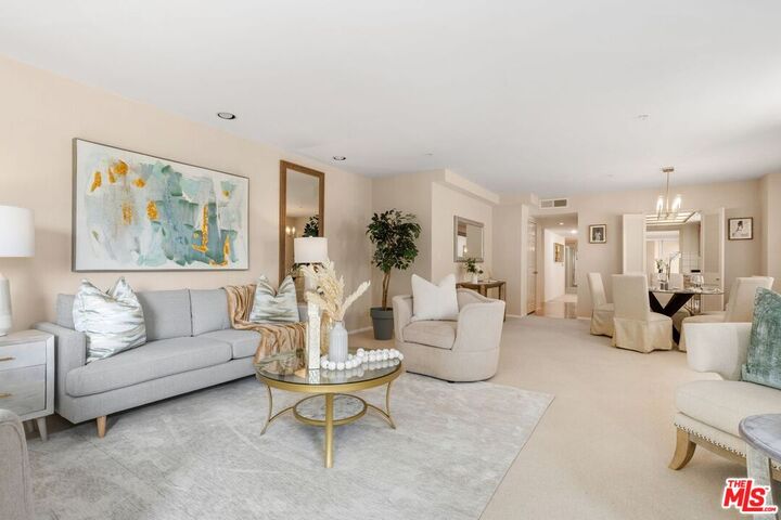 Property Photo: 1932 Pelham Ave CA 90025