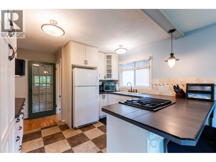Property Photo:  2750 Oak Street  BC V2L 2A8 