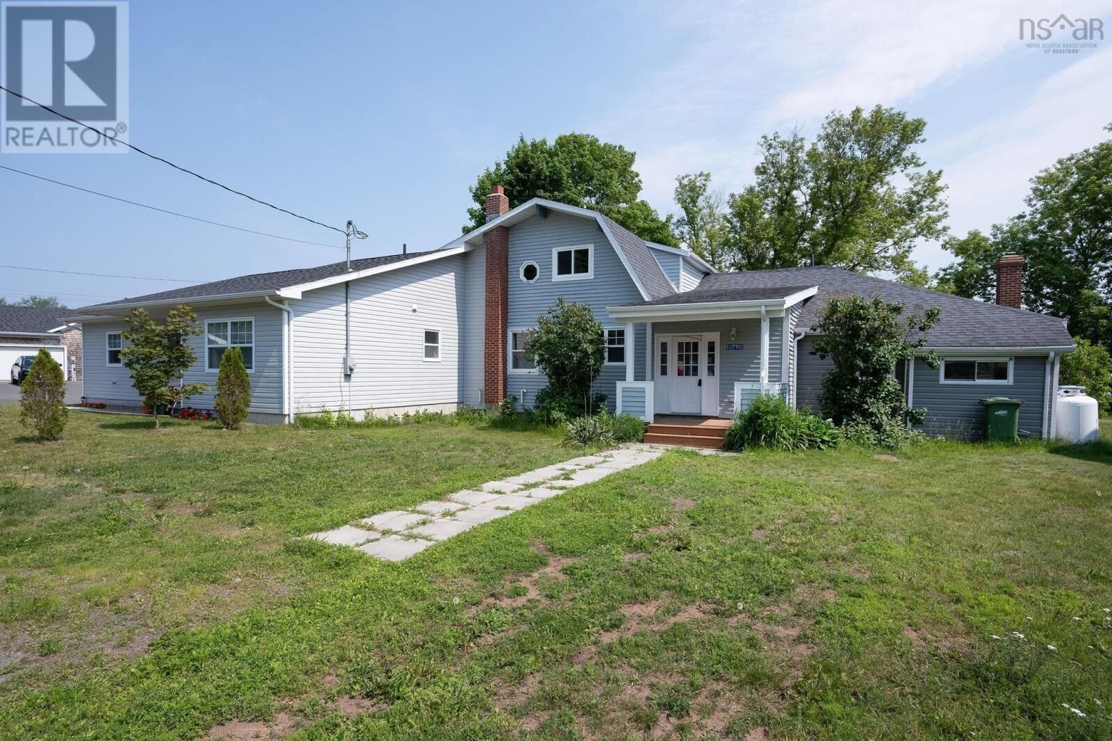 Property Photo:  10790 Pier Road  NS B0P 1H0 